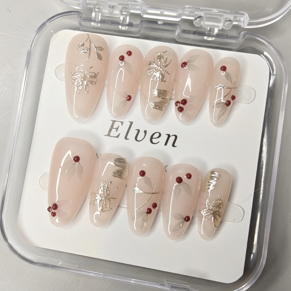 Nude Almond Shape Handmade Press On Nails Art Set - Picture 3 of 10